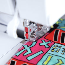 Load image into Gallery viewer, BERNINA L 860 Overlocker