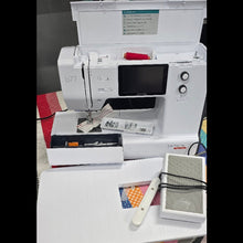 Load image into Gallery viewer, bernette b77 Sewing Machine preloved machine