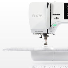 Load image into Gallery viewer, BERNINA 435 Sewing Machine