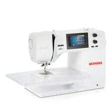 Load image into Gallery viewer, BERNINA 435 Sewing Machine