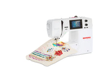 Load image into Gallery viewer, BERNINA 435 Sewing Machine