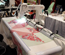 Load image into Gallery viewer, Package Q&#39;nique 15PRO Quilting Machine with Grace Hoop Frame
